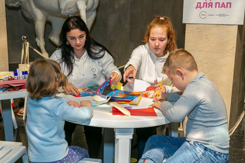 Праздники в Дарвиновском музее. Изображение 2